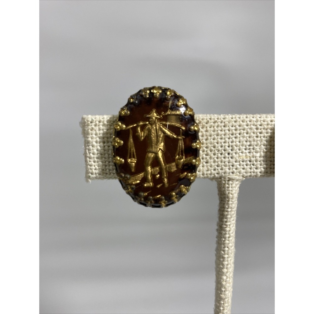 Vintage West Germany Gold Tone Intaglio Amber Glass Thai Man Clip On Earrings - Picture 3 of 8